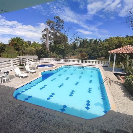 Hotel Campestre Las Cavernas La Mesa Norte Kültér fotó