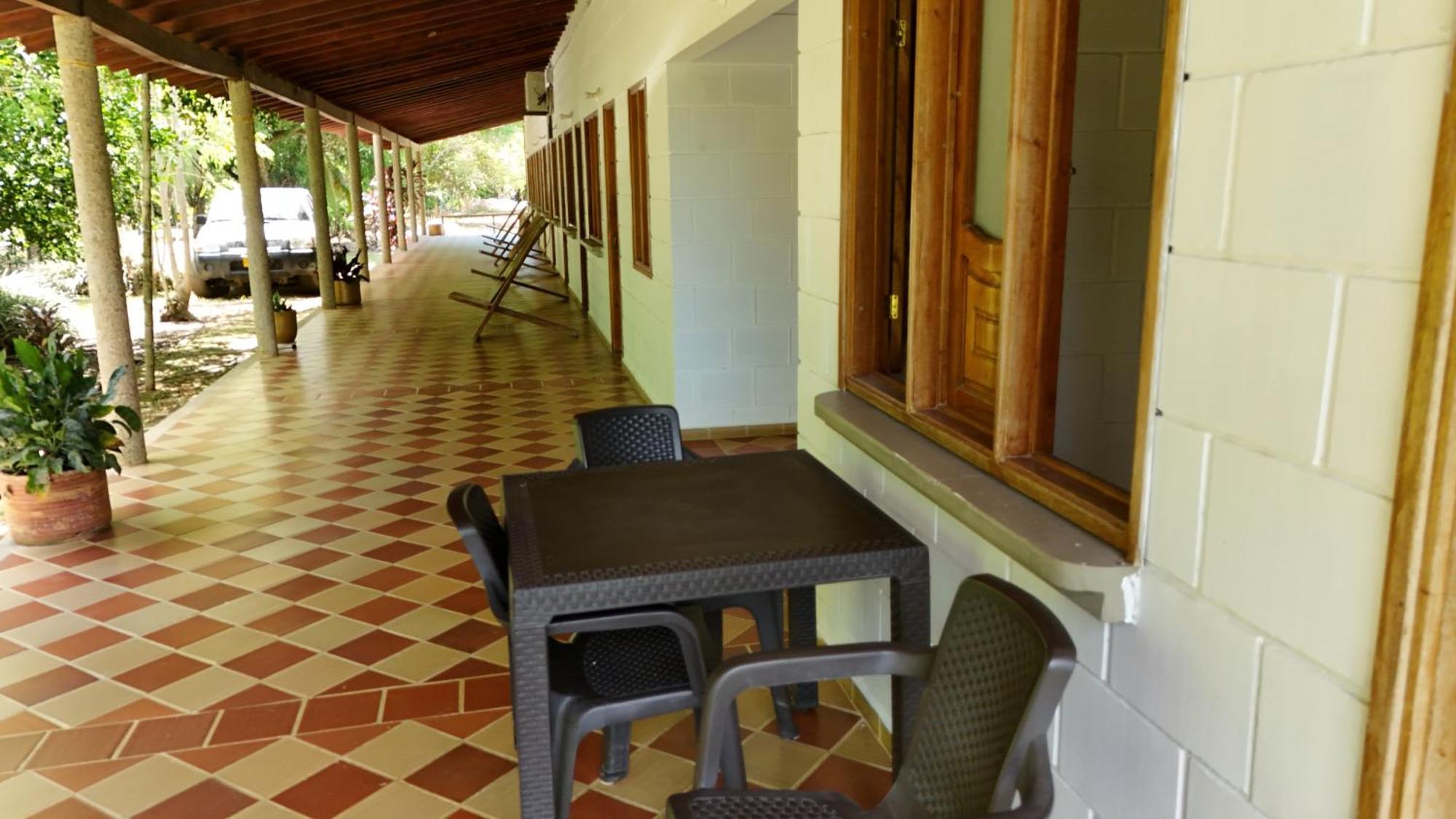 Hotel Campestre Las Cavernas La Mesa Norte Kültér fotó